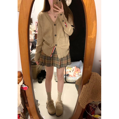 早春裝v領毛衣外套女春秋季2025新款韓系穿搭學院風針織開衫上衣 早春裝v領毛衣外套女春秋季2025新款韓系穿搭學院風針織開衫上衣