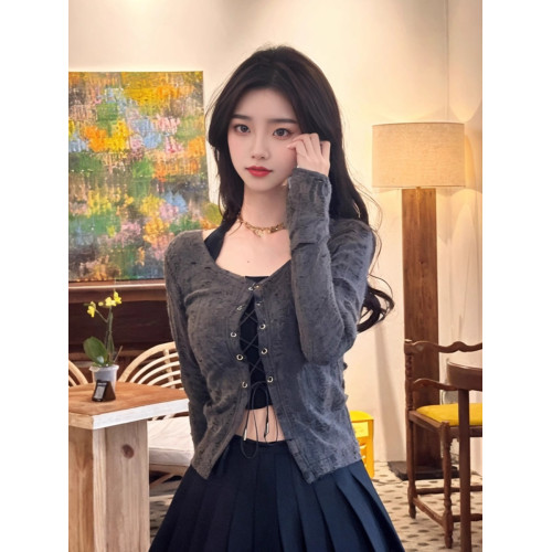 網紅同款歐美廢土風假兩件掛脖綁帶倆件套修身長袖T恤短款上衣女 網紅同款歐美廢土風假兩件掛脖綁帶倆件套修身長袖T恤短款上衣女