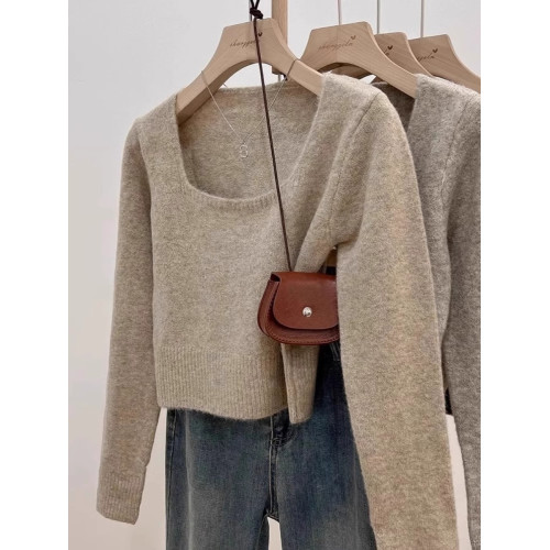 方領露鎖骨軟糯毛衣針織打底衫女2025秋冬高級感加厚套頭內搭上衣 方領露鎖骨軟糯毛衣針織打底衫女2025秋冬高級感加厚套頭內搭上衣