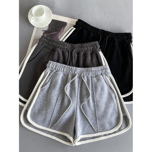 灰色短褲女休閒運動褲熱褲運動短褲女款夏季松緊腰寬松濶腿褲褲子 灰色短褲女休閒運動褲熱褲運動短褲女款夏季松緊腰寬松濶腿褲褲子
