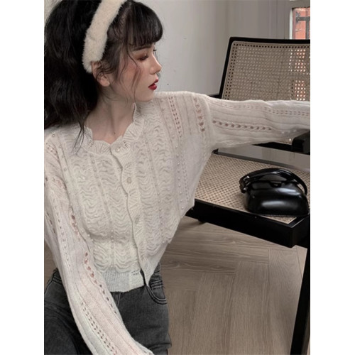 韓系早春秋珍珠鏤空馬海毛針織開衫薄款毛衣女外套短款上衣設計感 韓系早春秋珍珠鏤空馬海毛針織開衫薄款毛衣女外套短款上衣設計感