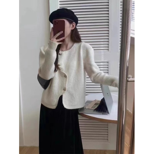 高級感不規則小香風針織開衫女秋冬軟糯溫柔風寬松短款毛衣外套潮 高級感不規則小香風針織開衫女秋冬軟糯溫柔風寬松短款毛衣外套潮