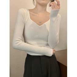 秋冬新款法式氣質V領針織衫女設計感短款修身顯瘦內搭毛衣打底衫