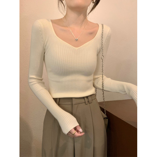 秋冬新款法式氣質V領針織衫女設計感短款修身顯瘦內搭毛衣打底衫 秋冬新款法式氣質V領針織衫女設計感短款修身顯瘦內搭毛衣打底衫