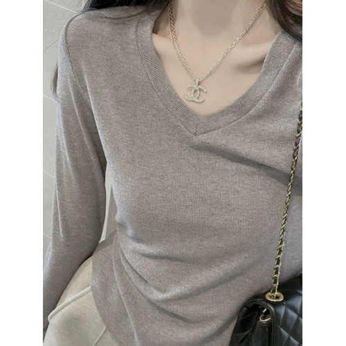 V領T恤慕斯羊絨針織打底衫女2025春秋軟糯燈芯絨長袖顯瘦內搭上衣