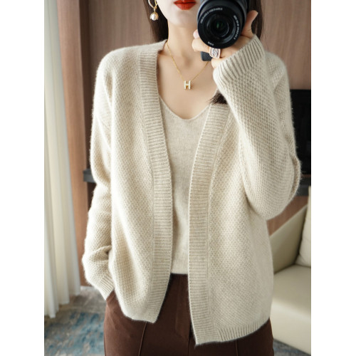 針織開衫大碼外套女春秋新款v領兩件套加肥加大200斤胖MM顯瘦毛衣 針織開衫大碼外套女春秋新款v領兩件套加肥加大200斤胖MM顯瘦毛衣