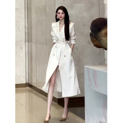 高級感氣質女神範風衣外套2025秋季新款時尚百搭中長款收腰大衣潮 高級感氣質女神範風衣外套2025秋季新款時尚百搭中長款收腰大衣潮