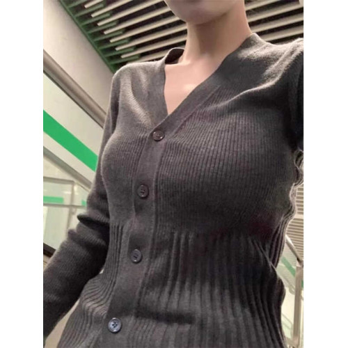 灰色V領毛衣內搭打底衫女春秋季新款早春高級感修身針織上衣開衫