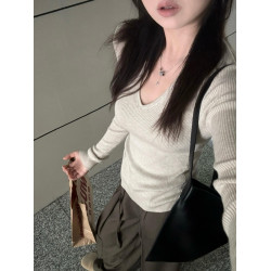 溫柔風純色V領針織衫毛衣女秋季修身顯瘦百搭打底衫氣質長袖上衣