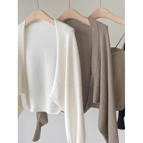 白色短款蝙蝠袖冰絲針織開衫女裝秋冬季披肩外搭坎肩薄款毛衣外套