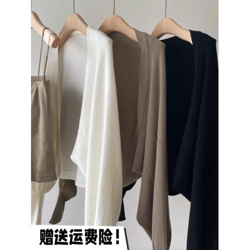 白色短款蝙蝠袖冰絲針織開衫女裝秋冬季披肩外搭坎肩薄款毛衣外套