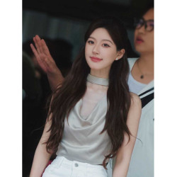 許我耀眼露絲許妍同款緞面掛脖吊帶背心女夏短款性感氣質蕩領上衣