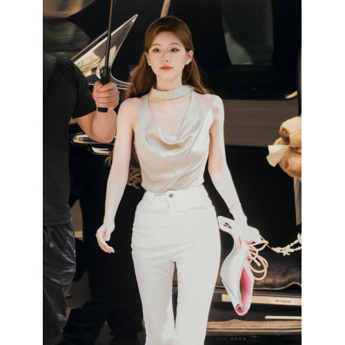 許我耀眼露絲許妍同款緞面掛脖吊帶背心女夏短款性感氣質蕩領上衣