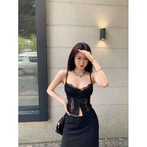 Wild Kiwi 黑色蕾絲吊帶背心女新款辣妹修身顯瘦內搭外穿短款上衣