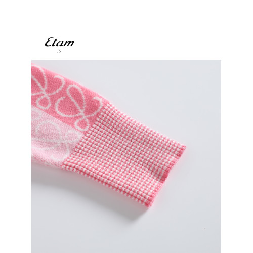 艾格女裝小香風格紋V領提花針織衫女甜美開衫毛衣外套長袖設計感