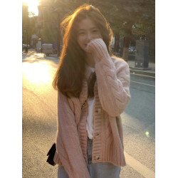 慵懶溫柔風粉色麻花小衆毛衣外套女秋冬韓系寬松軟糯針織開衫上衣