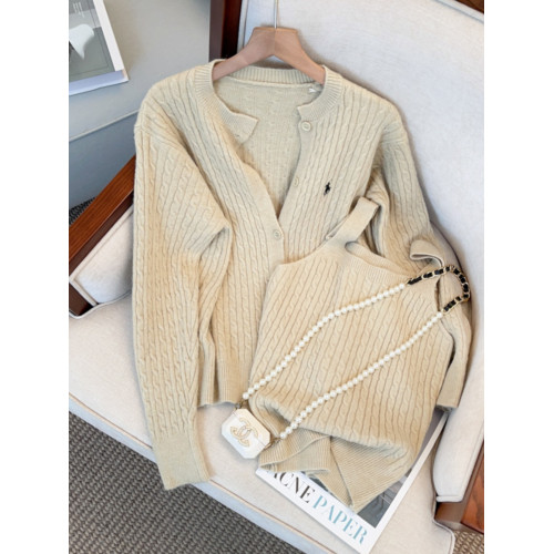 日系麻花毛衣外套女春秋款小個子法式氣質軟糯吊帶針織開衫兩件套