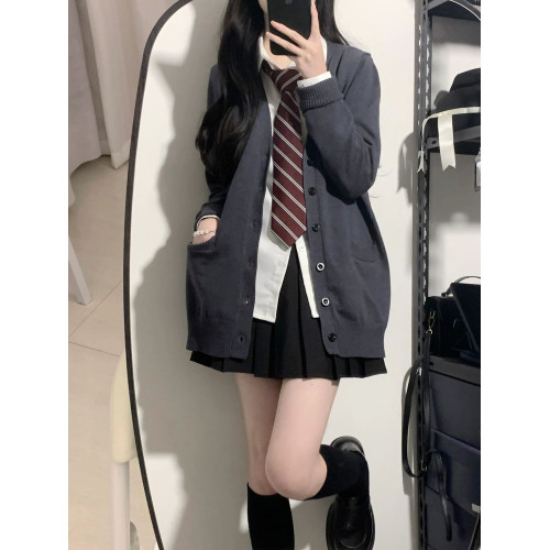 JK製服春秋日系學院風外搭寬松純色毛衣針織開衫薄款長袖外套女 JK製服春秋日系學院風外搭寬松純色毛衣針織開衫薄款長袖外套女