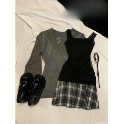 韓系古著感V領毛衣女秋冬2025新款灰色收腰修身顯瘦軟糯針織上衣