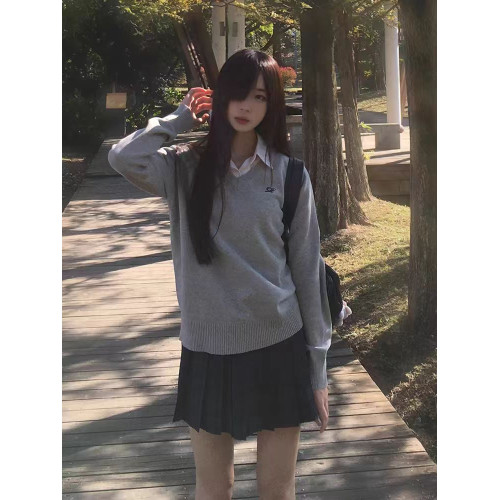 水紀中/川島私立學院JK毛衣套裝V領套頭班服刺綉校供感長袖針織衫 水紀中/川島私立學院JK毛衣套裝V領套頭班服刺綉校供感長袖針織衫