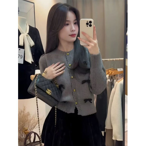 小香風氣質顯瘦蝴蝶結毛衣開衫女冬季新款溫柔風甜美百搭短款上衣 小香風氣質顯瘦蝴蝶結毛衣開衫女冬季新款溫柔風甜美百搭短款上衣