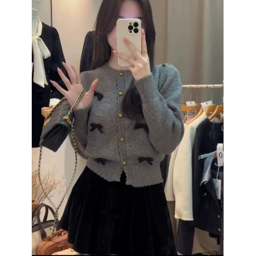 小香風氣質顯瘦蝴蝶結毛衣開衫女冬季新款溫柔風甜美百搭短款上衣 小香風氣質顯瘦蝴蝶結毛衣開衫女冬季新款溫柔風甜美百搭短款上衣