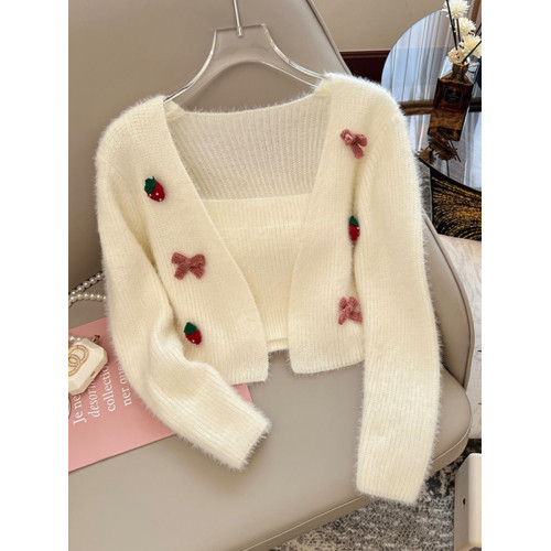 早秋款立體裝飾針織開衫吊帶套裝女早秋季新款長袖短款兩件套上衣 早秋款立體裝飾針織開衫吊帶套裝女早秋季新款長袖短款兩件套上衣