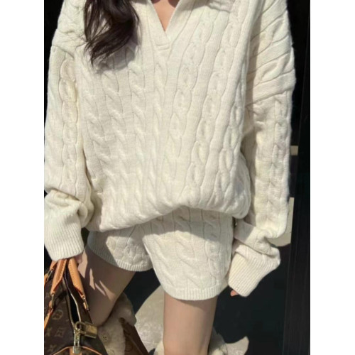 韓系POLO領麻花毛衣短褲兩件套裝女冬寬松慵懶風針織上衣時尚套裝 韓系POLO領麻花毛衣短褲兩件套裝女冬寬松慵懶風針織上衣時尚套裝