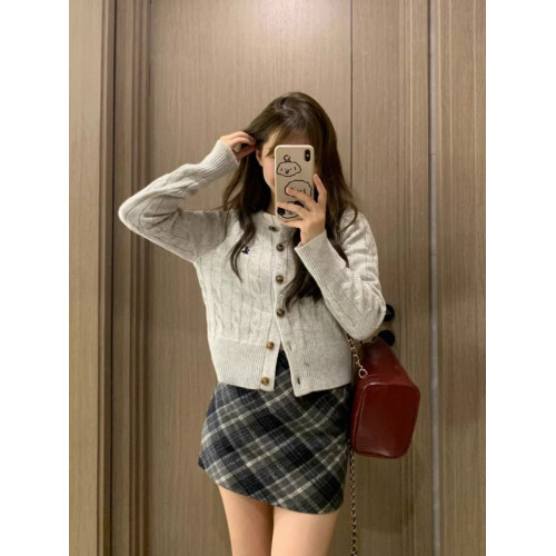 灰色新款韓系粗麻花刺綉針織開衫女2025春秋季學院風短款外套上衣 灰色新款韓系粗麻花刺綉針織開衫女2025春秋季學院風短款外套上衣