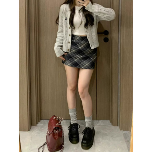 灰色新款韓系粗麻花刺綉針織開衫女2025春秋季學院風短款外套上衣 灰色新款韓系粗麻花刺綉針織開衫女2025春秋季學院風短款外套上衣