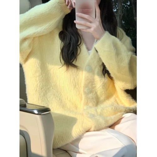 溫柔風軟糯奶黃色毛衣外套女秋冬2025新款寬松外搭馬海毛針織開衫 溫柔風軟糯奶黃色毛衣外套女秋冬2025新款寬松外搭馬海毛針織開衫