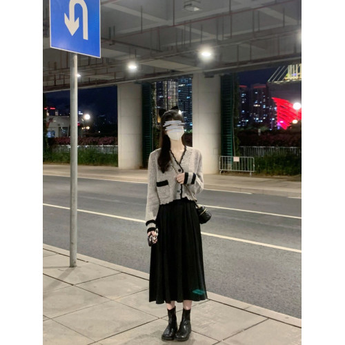 法式小香風短款開衫毛衣女2025早春秋裝新款高級感針織衫外套上衣