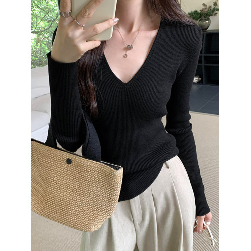 早秋外穿黑色V領高級感長袖內搭毛衣女冬絕美顯瘦針織打底衫上衣 早秋外穿黑色V領高級感長袖內搭毛衣女冬絕美顯瘦針織打底衫上衣