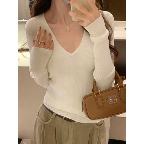 早秋外穿黑色V領高級感長袖內搭毛衣女冬絕美顯瘦針織打底衫上衣 早秋外穿黑色V領高級感長袖內搭毛衣女冬絕美顯瘦針織打底衫上衣