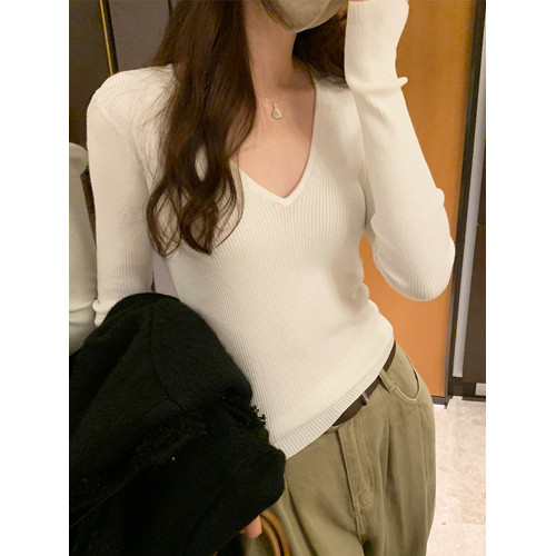 早秋外穿黑色V領高級感長袖內搭毛衣女冬絕美顯瘦針織打底衫上衣 早秋外穿黑色V領高級感長袖內搭毛衣女冬絕美顯瘦針織打底衫上衣