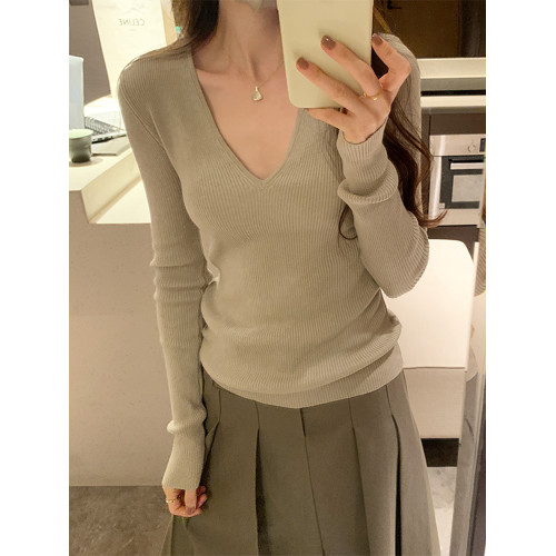 早秋外穿黑色V領高級感長袖內搭毛衣女冬絕美顯瘦針織打底衫上衣 早秋外穿黑色V領高級感長袖內搭毛衣女冬絕美顯瘦針織打底衫上衣