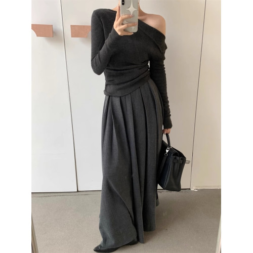 別致斜肩毛衣黑色打底衫女秋冬內搭顯瘦氣質一字肩針織衫露肩上衣 別致斜肩毛衣黑色打底衫女秋冬內搭顯瘦氣質一字肩針織衫露肩上衣