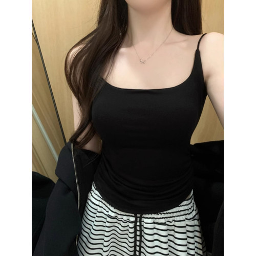 純欲吊帶背心女2024夏季新款修身帶胸墊外穿瑜珈美背內搭打底上衣