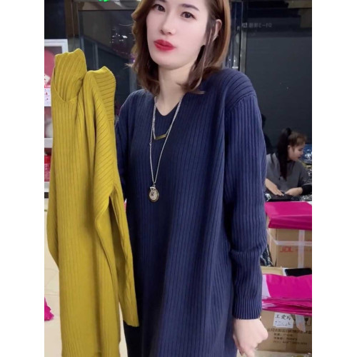 V領中長款遮屁股大版毛衣女秋冬內搭寬松洋氣長版大款針織打底衫
