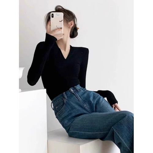 氣質性感V領針織衫長袖T恤春秋修身顯瘦上衣獨特別致內搭打底衫女 氣質性感V領針織衫長袖T恤春秋修身顯瘦上衣獨特別致內搭打底衫女