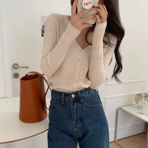 V領長袖針織開衫女秋冬裝法式寬松慵懶風百搭設計感小衆毛衣ins潮 V領長袖針織開衫女秋冬裝法式寬松慵懶風百搭設計感小衆毛衣ins潮