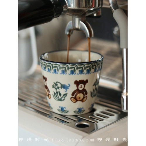 溫暖中古風鈴蘭小熊陶瓷咖啡杯拿鐵杯手握杯伴手禮禮物 230ml 溫暖中古風鈴蘭小熊陶瓷咖啡杯拿鐵杯手握杯伴手禮禮物 230ml