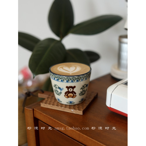 溫暖中古風鈴蘭小熊陶瓷咖啡杯拿鐵杯手握杯伴手禮禮物 230ml 溫暖中古風鈴蘭小熊陶瓷咖啡杯拿鐵杯手握杯伴手禮禮物 230ml