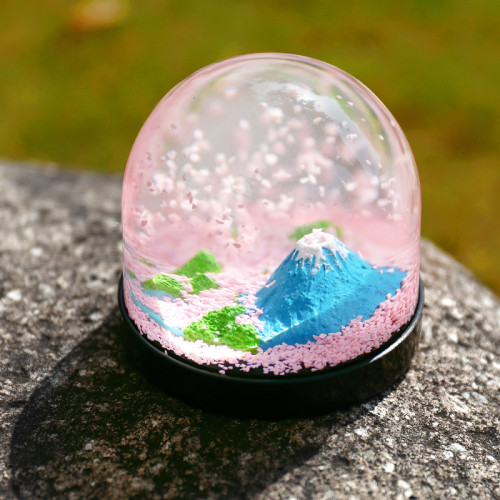 送生日禮物生日日本雪景擺件櫻花富士山水晶球女友浪漫節球男女神 送生日禮物生日日本雪景擺件櫻花富士山水晶球女友浪漫節球男女神