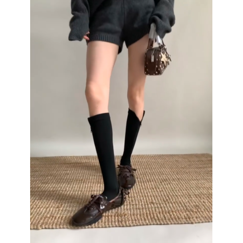 堪稱水腫肌肉腿的福音!穿它真的顯瘦~運動拉鍊款顯瘦塑形壓力襪 堪稱水腫肌肉腿的福音!穿它真的顯瘦~運動拉鍊款顯瘦塑形壓力襪