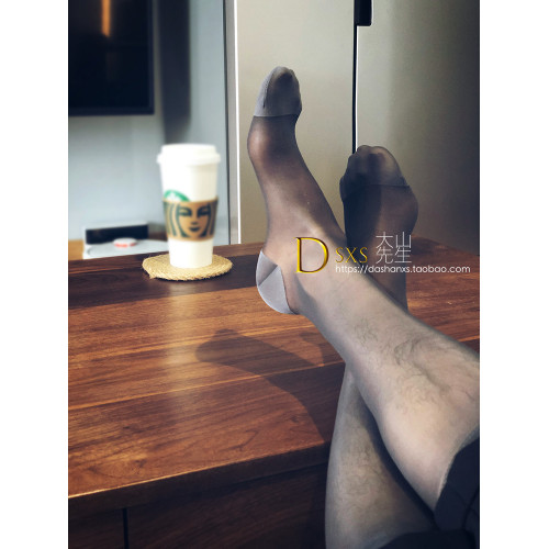 新款大山先生素面高筒男絲襪超薄日絲帶腳跟日本正裝男絲襪壓力襪 新款大山先生素面高筒男絲襪超薄日絲帶腳跟日本正裝男絲襪壓力襪