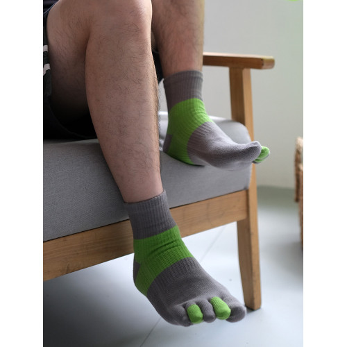 中短筒五指襪男女壓力襪透氣防臭不移位跑步馬拉松分趾襪無縫運動