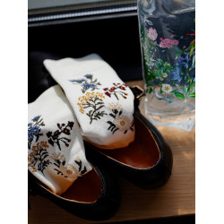 beeff “植物系-花朵” 花卉圖案中筒襪 壓力襪瘦腿 無骨 day設計