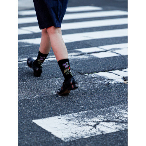 beeff “植物系-花朵” 花卉圖案中筒襪 壓力襪瘦腿 無骨 day設計