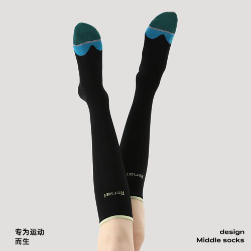 Renaissance運動女襪夏季薄款中筒襪瑜珈跑步跳繩徒步健身壓力襪